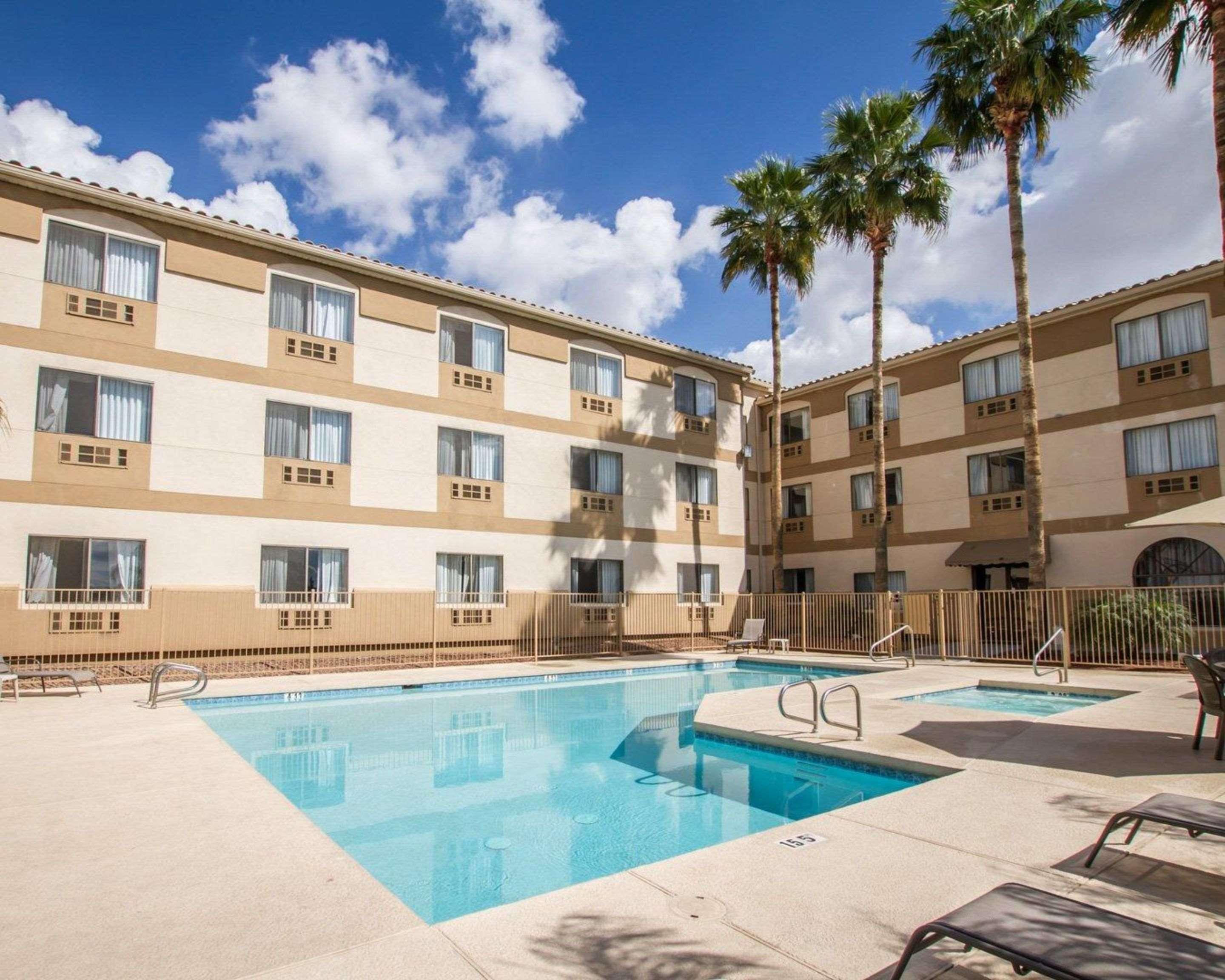 Comfort Inn West Phoenix At 27Th Ave And I-I0 Exterior photo